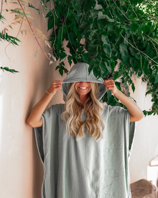 Terra Hooded Poncho Sage